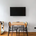 Daire Limehome Weserstrasse, Friedrichshain